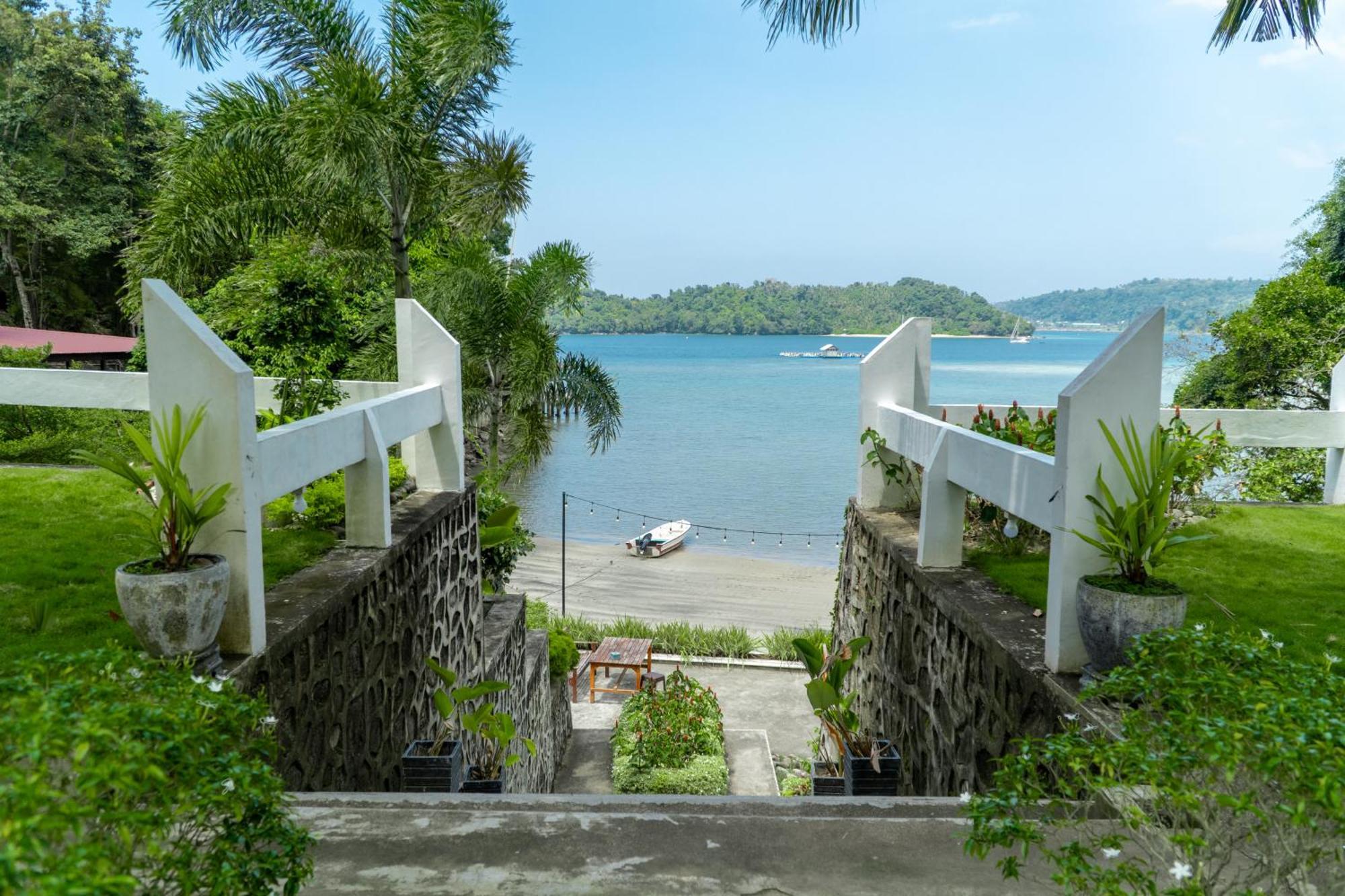 The Hawk'S Nest Resort サバン エクステリア 写真