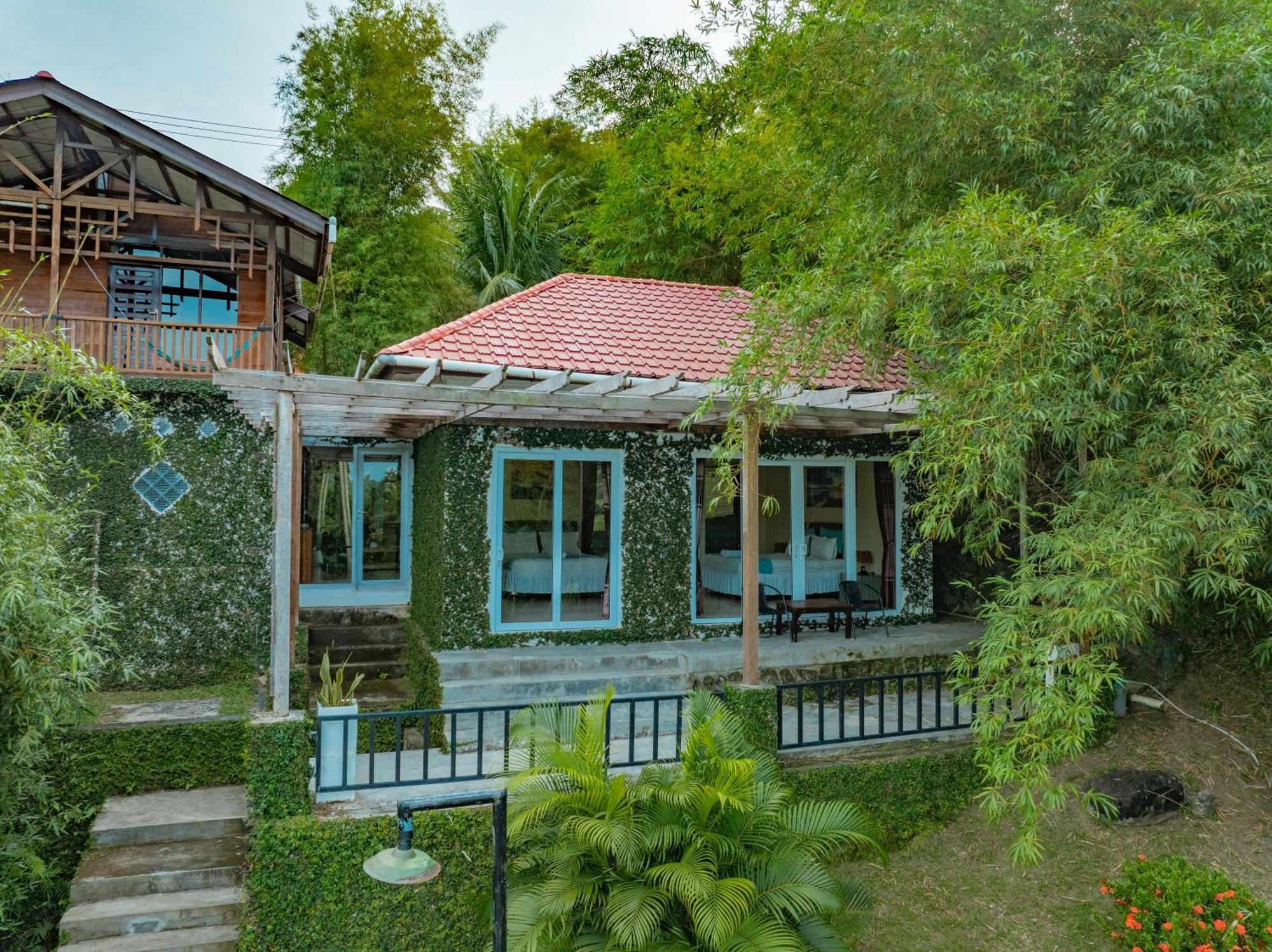 The Hawk'S Nest Resort サバン エクステリア 写真