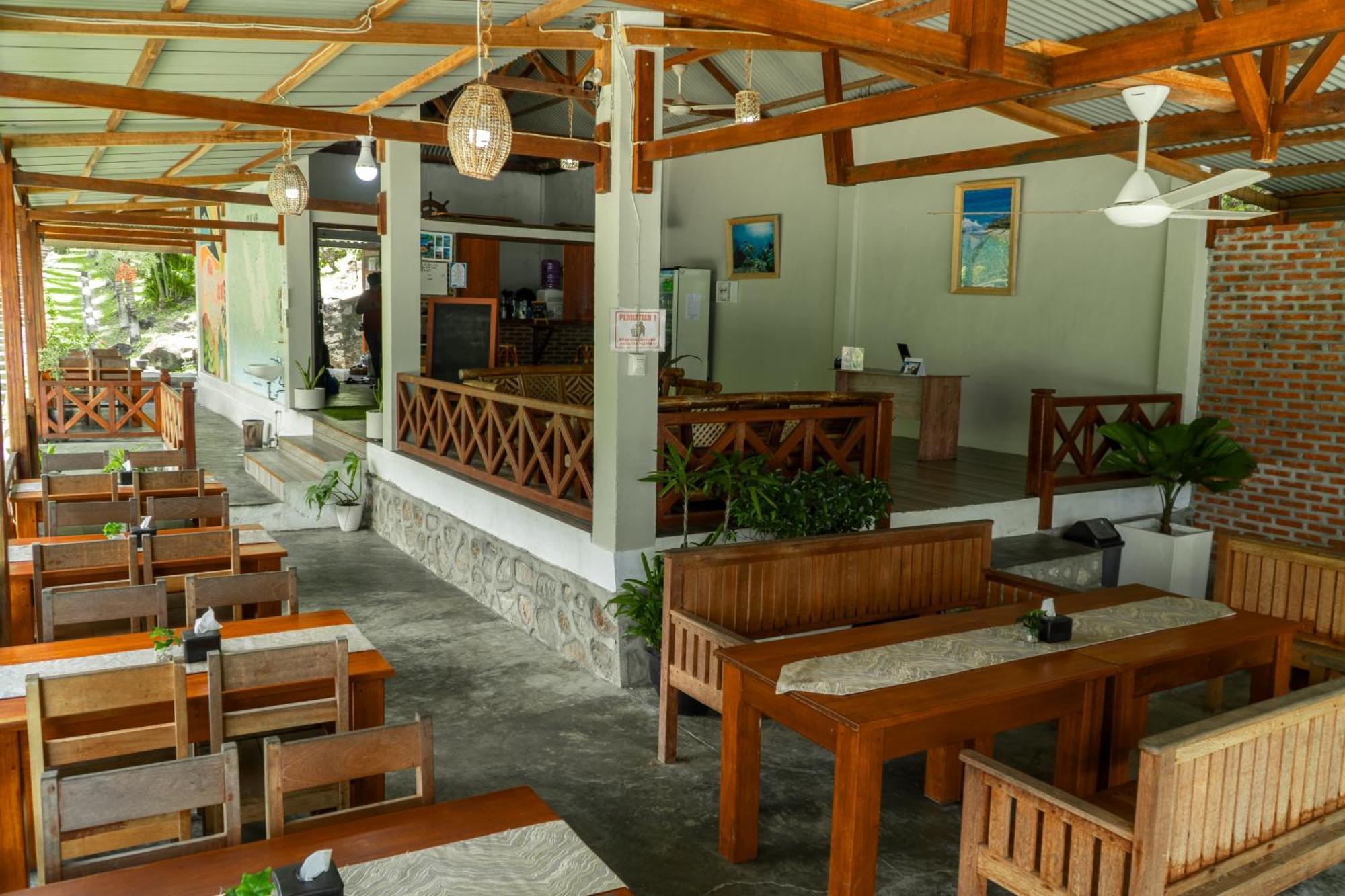 The Hawk'S Nest Resort サバン エクステリア 写真